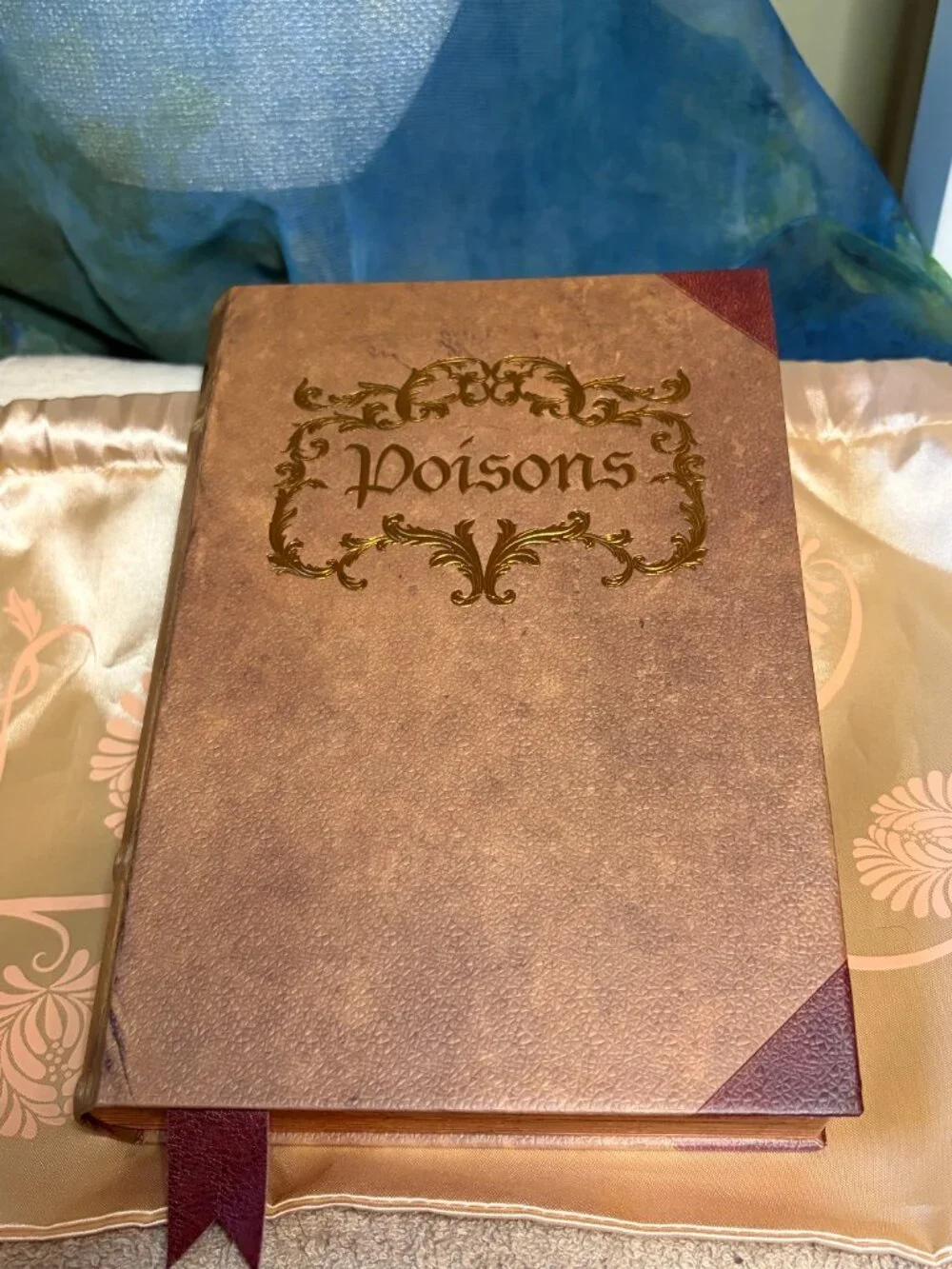 Bésame Cosmetics Disney Villains The Queen's Spell Book Eyeshadow Palette NIB